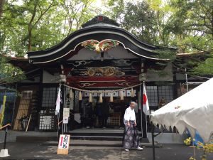 新屋 山神社拝殿